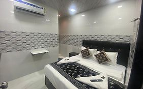 Hotel O Sai Residency